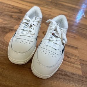 BRAND NEW PLATFORM REEBOK